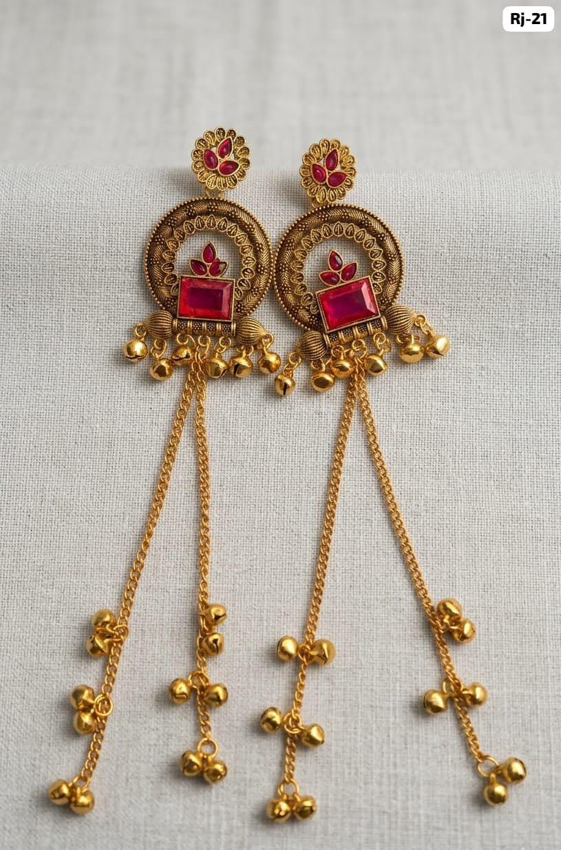 Traditional Gold Plated Long Chain Earrings with Green Stone | पारंपरिक सोन्याचा मुलामा असलेले लांब साखळी इयररिंग्स